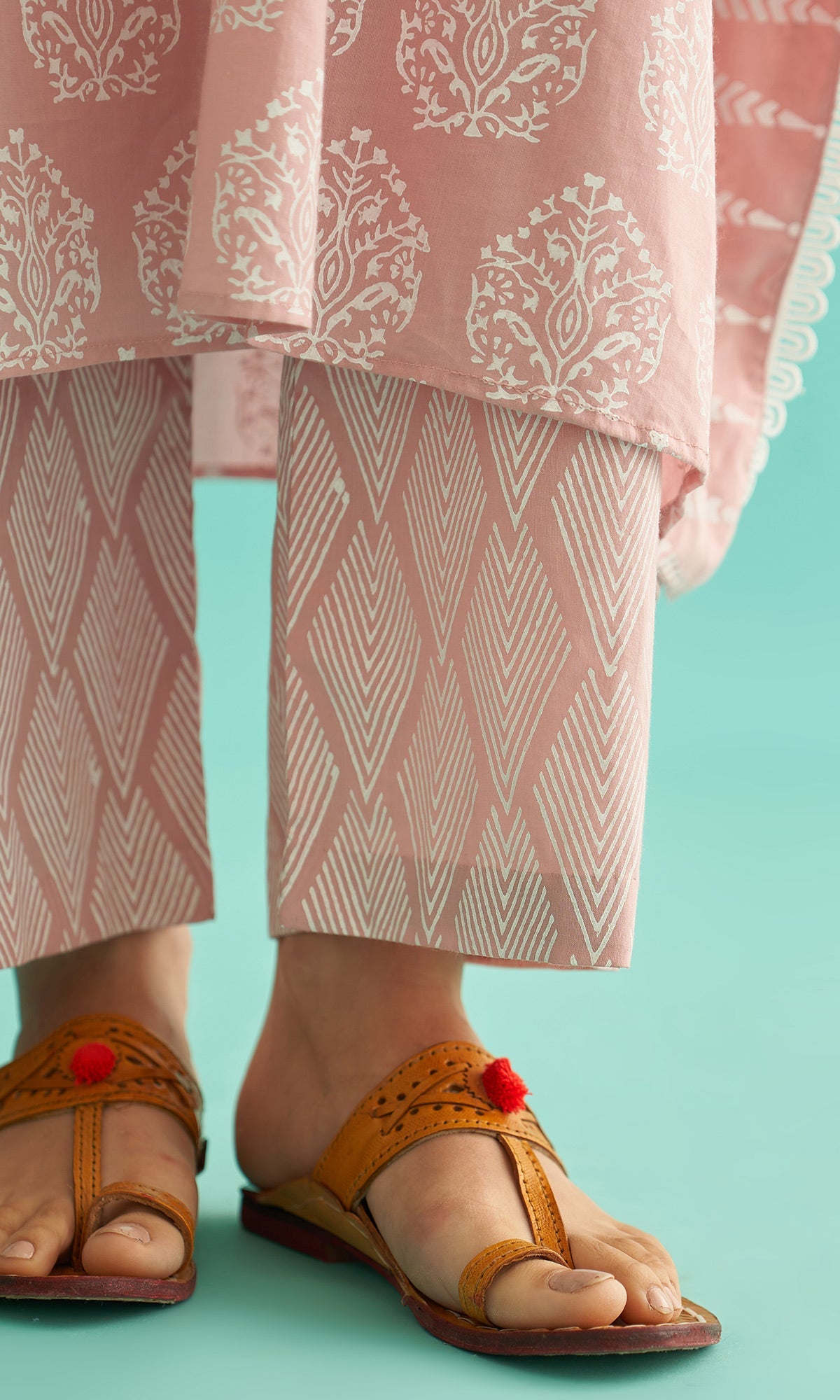Daisy Vol 3 - Dusty Pink Hand Block Printed Kaftan Set of 2