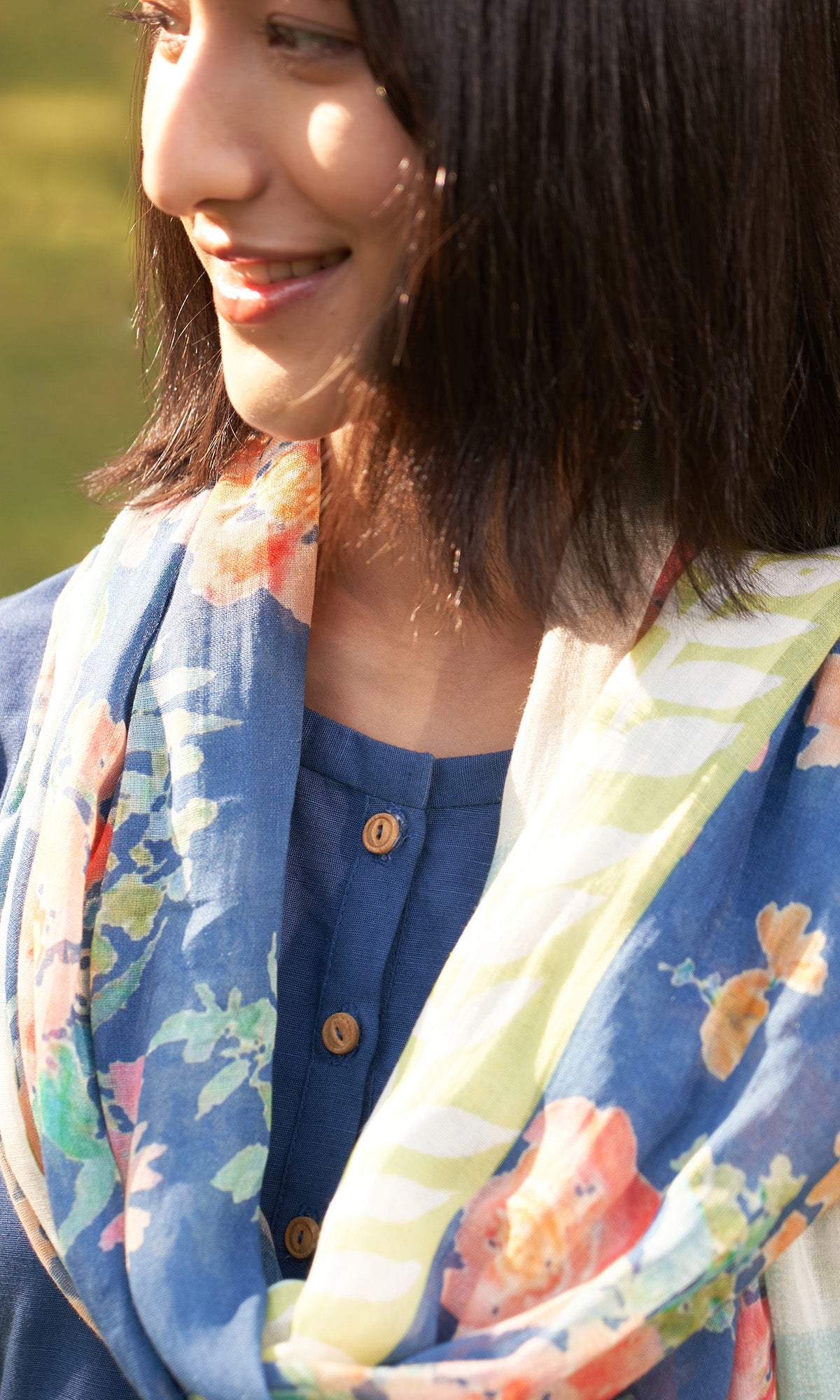 Iris Linen Blue Solid Kurta With Pants And Stole( Set Of 3)