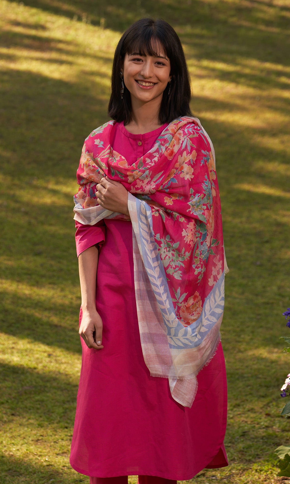 Iris Linen Fuschia Pink Solid Kurta With Pants And Stole( Set Of 3)