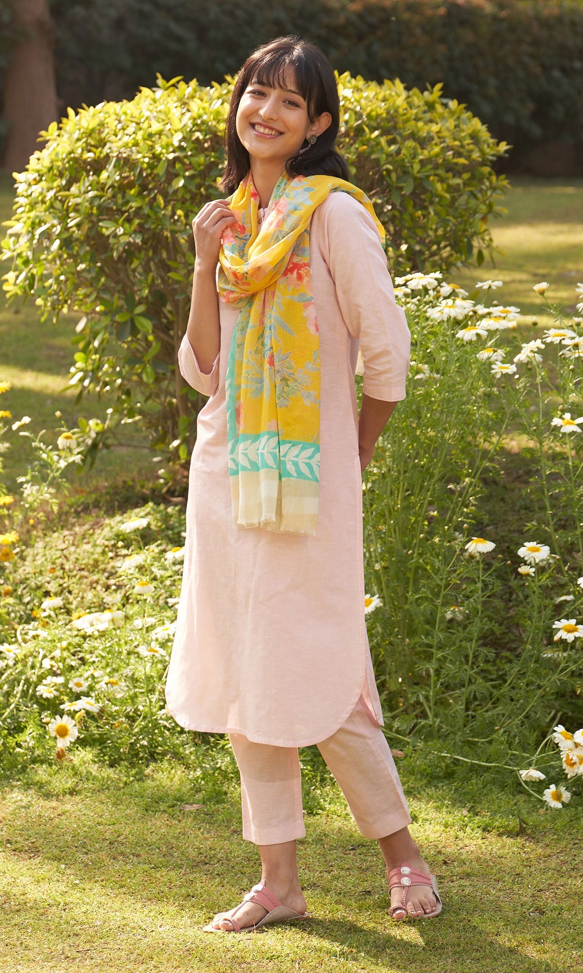 Iris Linen Soft Pink Solid Kurta With Pants And Stole( Set Of 3)
