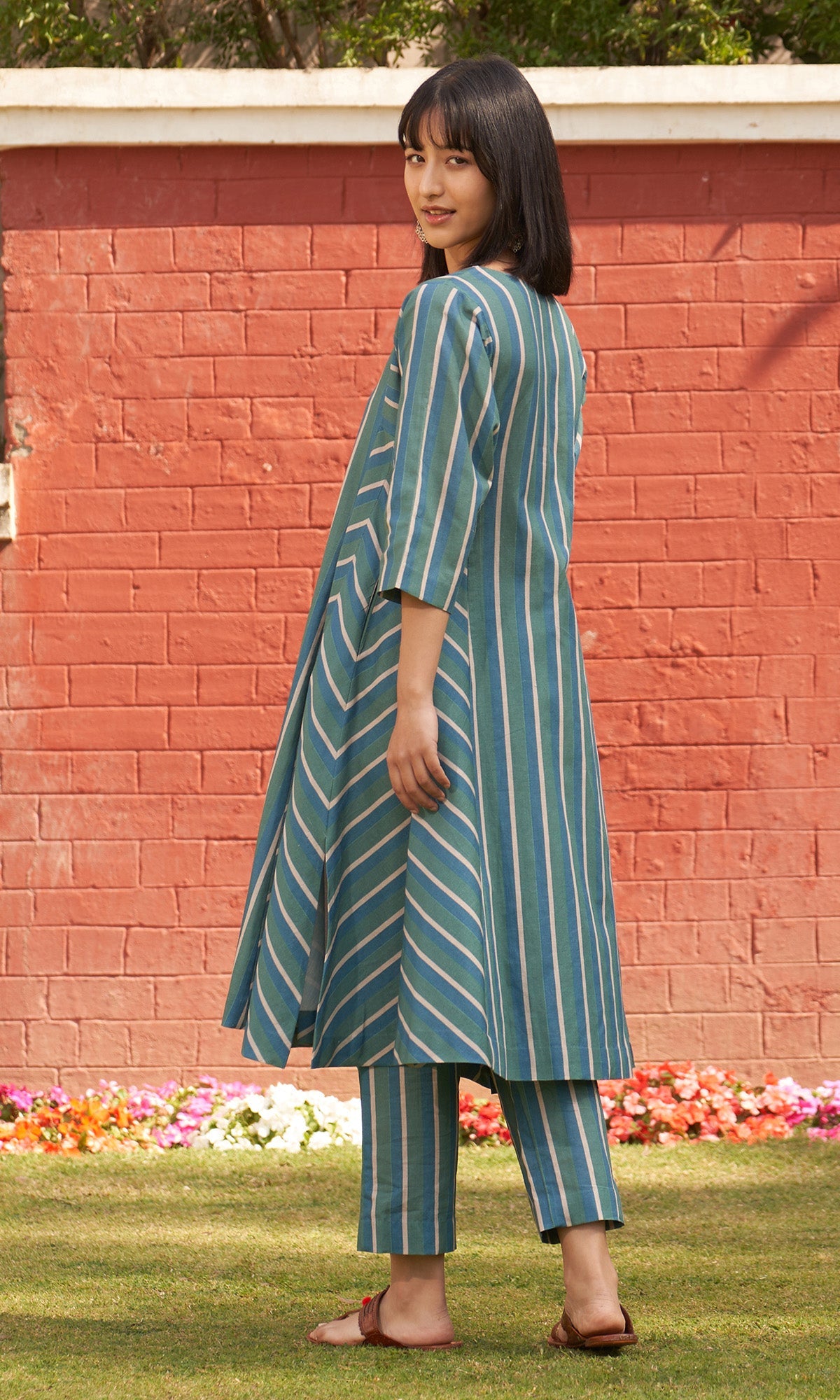 Iris Linen Green Stripe Choga With Pants ( Set Of 2)