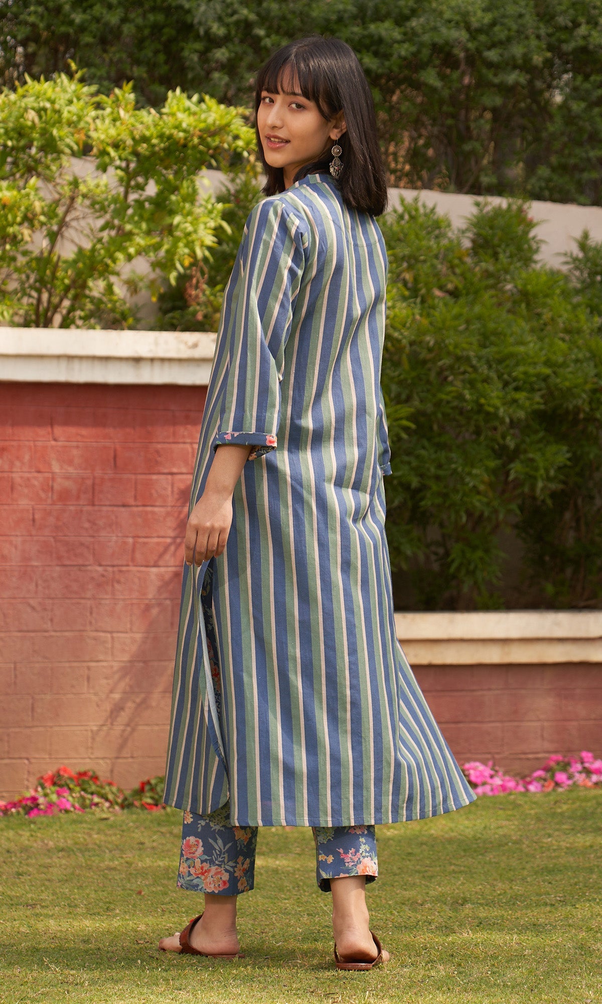Iris Linen Blue Stripe Long Kurta With Pants ( Set Of 2)