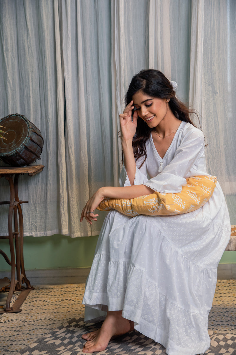 RIDHI SURI DAISY WHITE DRESS