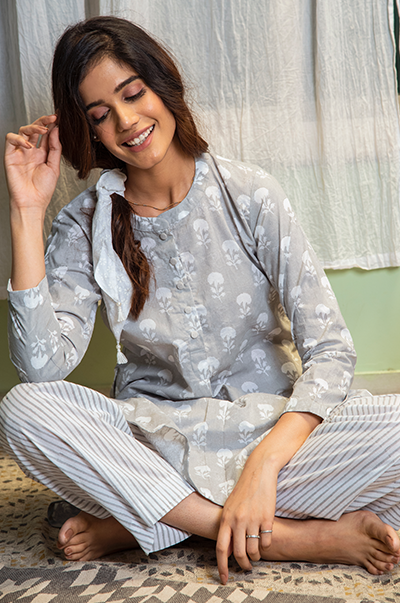 RIDHI SURI DAISY GREY MUGHAL BLOCK PRINTED KURTA WITH PYJAMA - SET OF 2