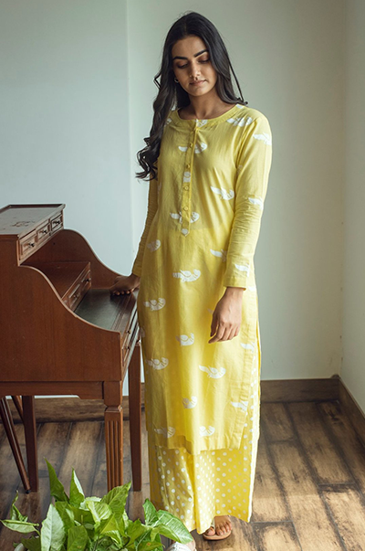 Ridhi Suri Serenity White bird print kurta palazzo set- Yellow
