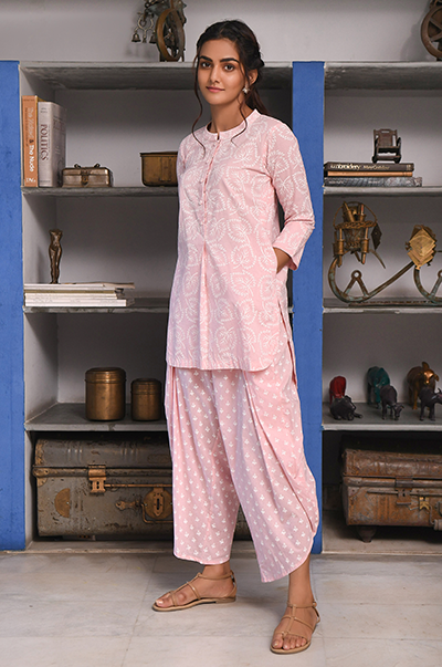 Ridhi Suri Feriha Soft Pink Dhoti set - Set of 2