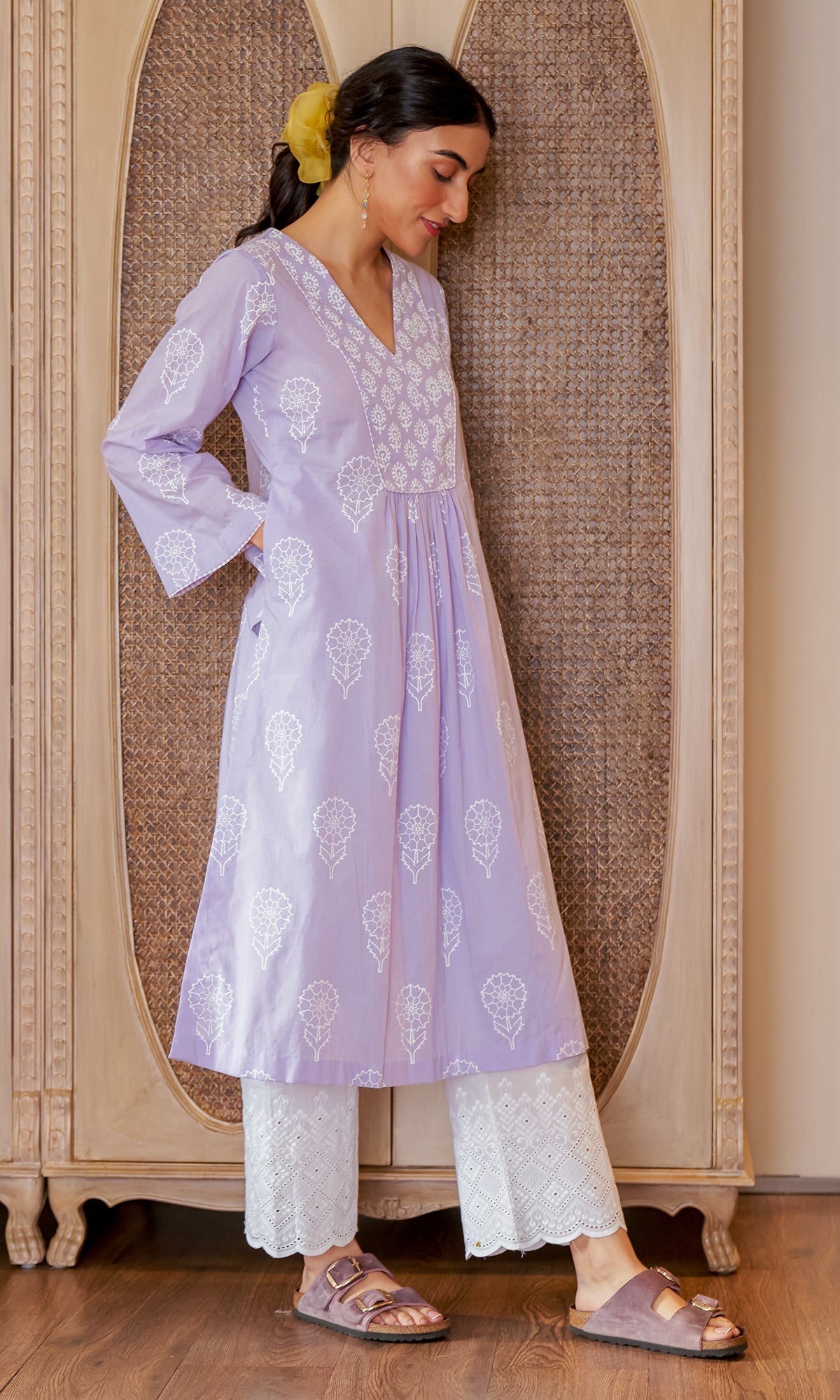 DAISY 2 LILAC FLORAL PRINTED KURTA WITH PALAZZO AND SCARF- SET OF 3