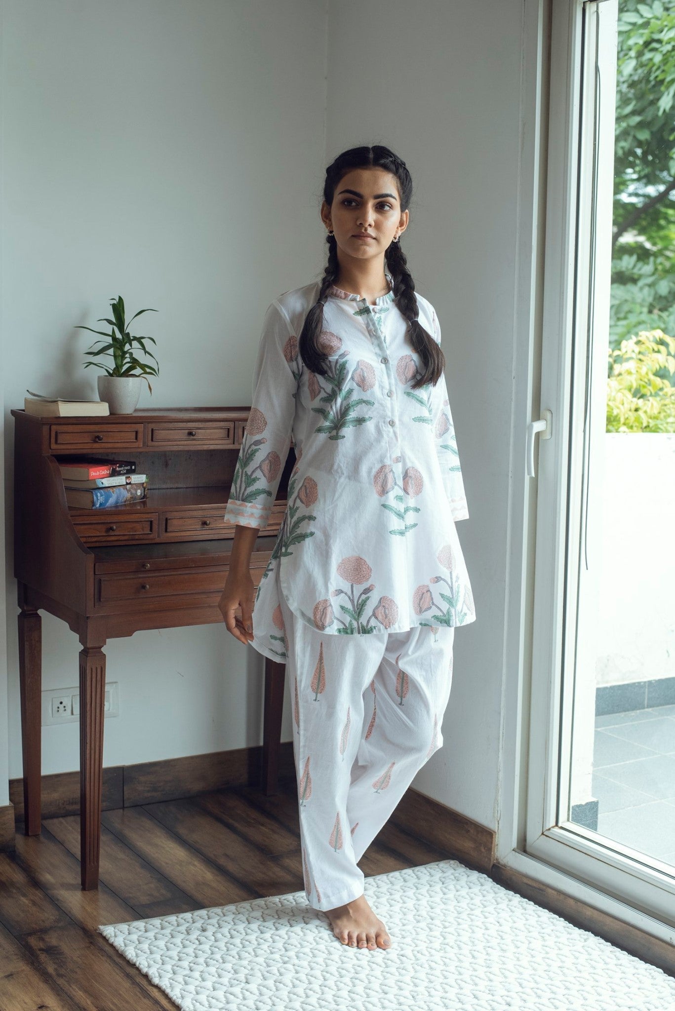 Ridhi Suri Serenity Mughal Lounge Set- Pink