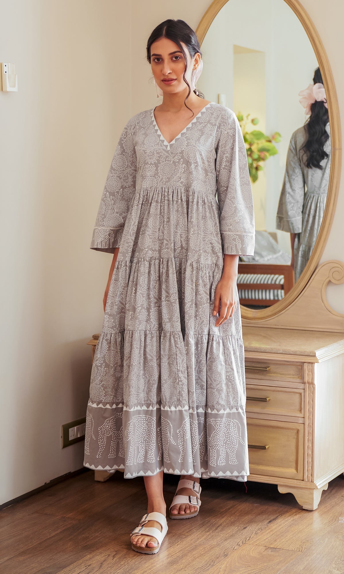 DAISY 2 ELEPHANT PRINT GREY TIERED DRESS