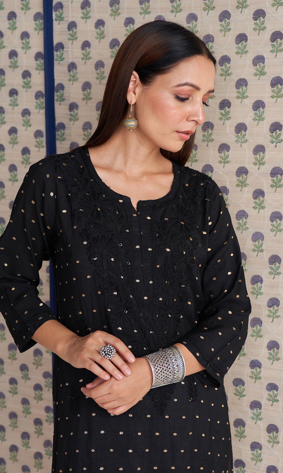 Handcrafted Chikankari Black Straight Kurta
