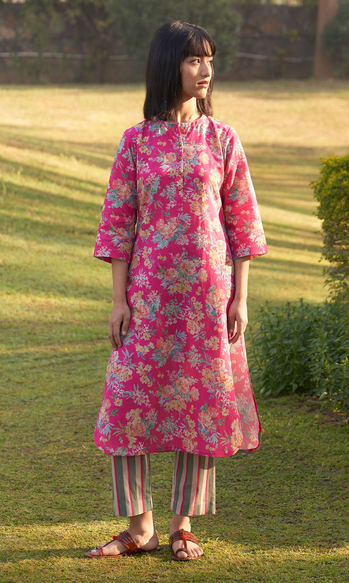 Iris Linen Pink Floral Print Kurta With Stripe Pants ( Set Of 2)