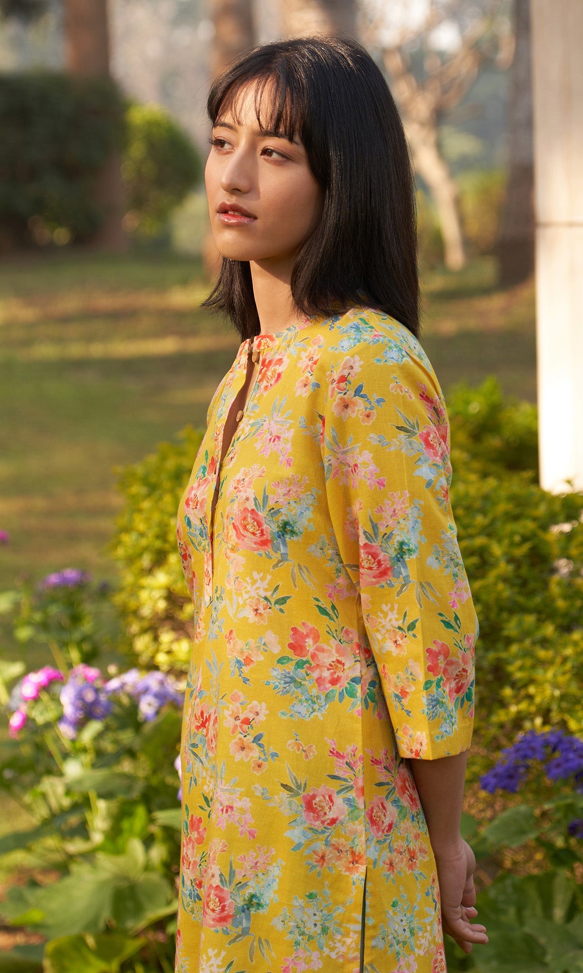 Iris Linen Yellow Floral Print Kurta With Stripe Pants ( Set Of 2)