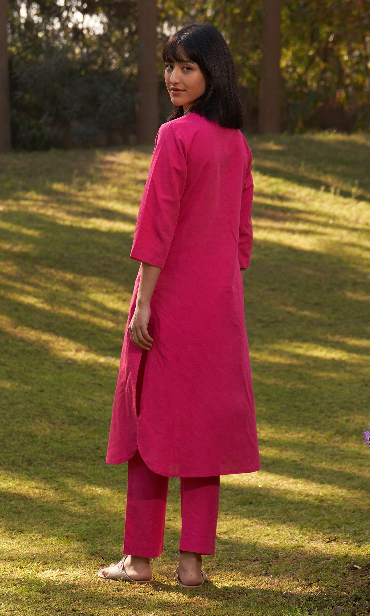 Iris Linen Fuschia Pink Solid Kurta With Pants( Set Of 2)