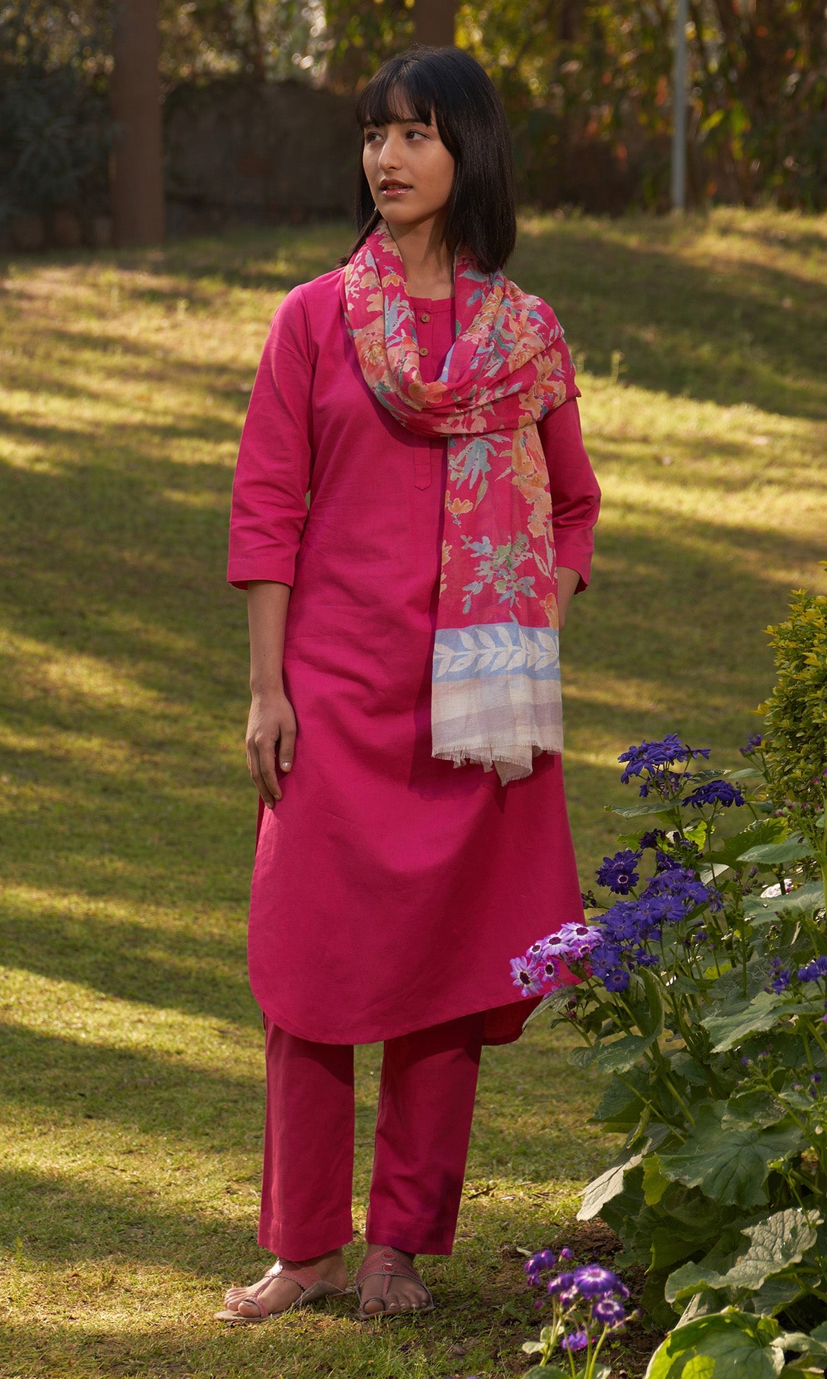 Iris Linen Fuschia Pink Solid Kurta With Pants And Stole( Set Of 3)