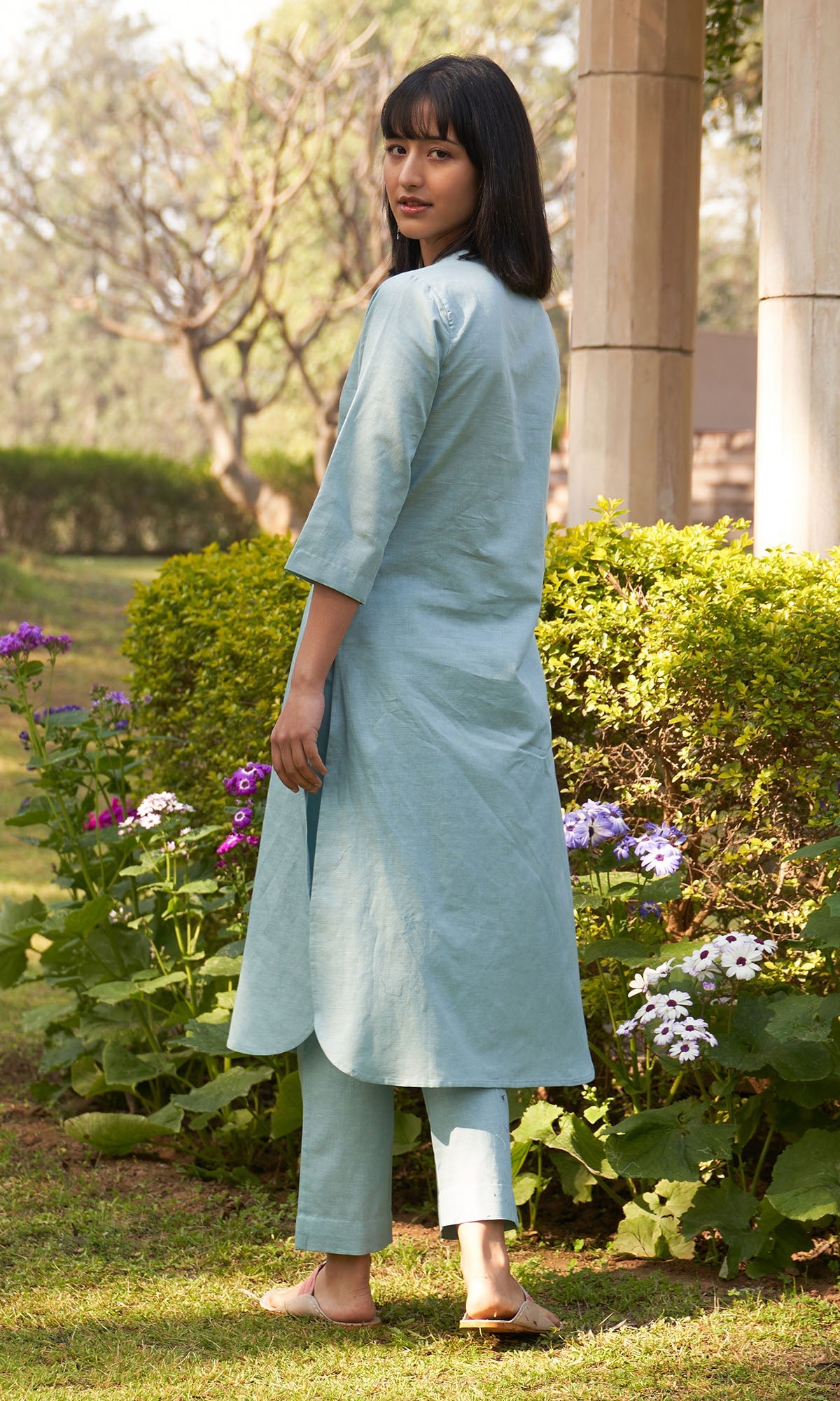Iris Linen Turquoise Solid Kurta With Pants( Set Of 2)