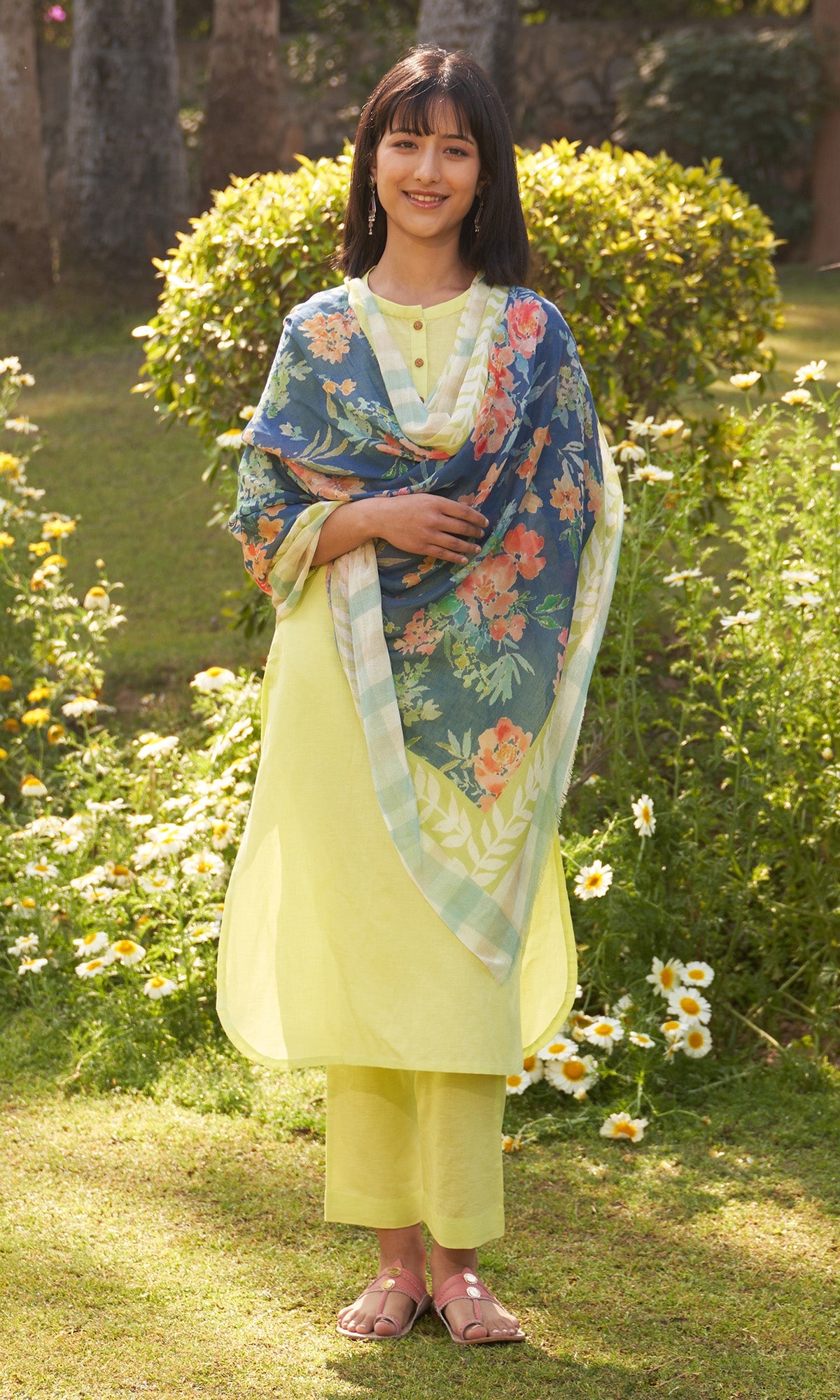 Iris Linen Neon Green Solid Kurta With Pants And Stole( Set Of 3)