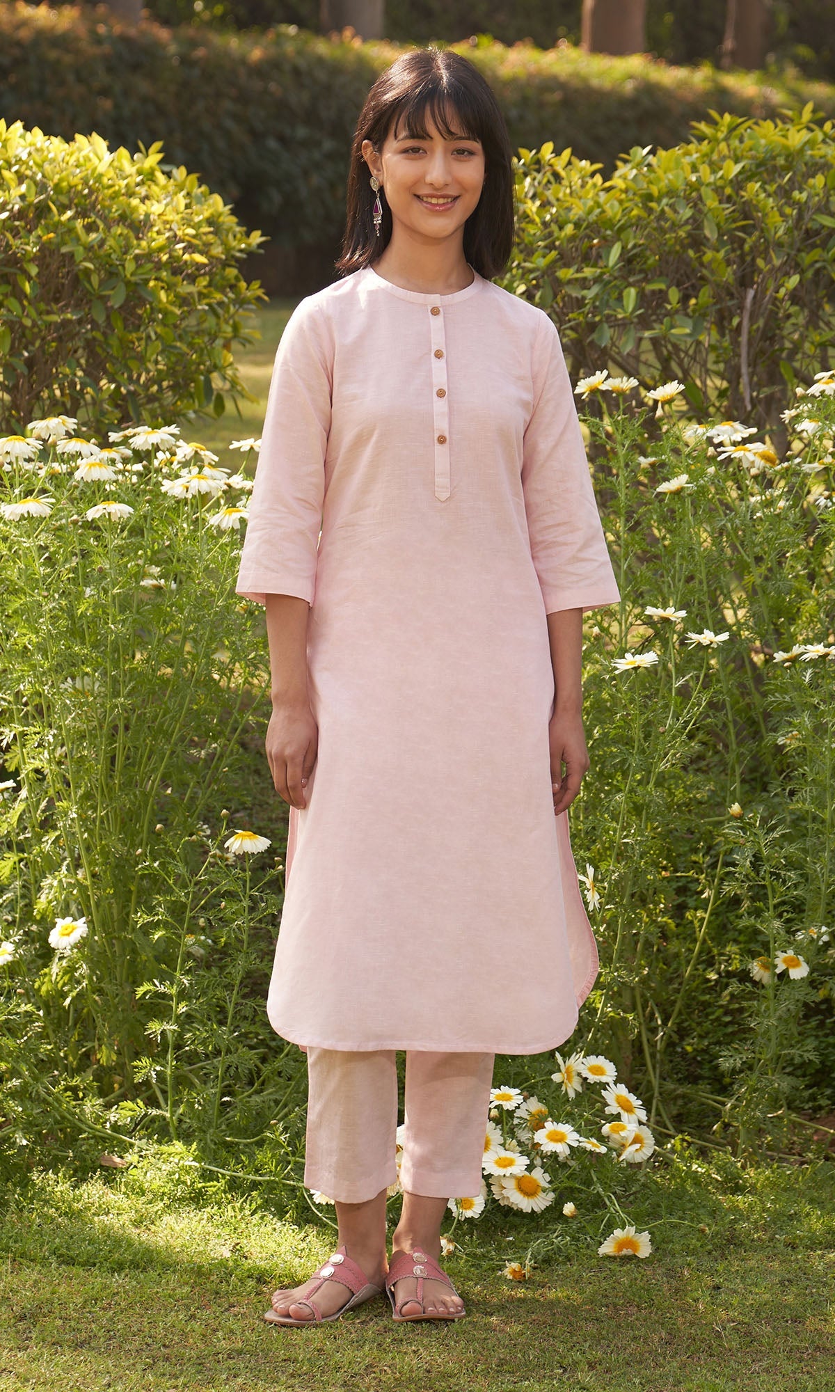 Iris Linen Soft Pink Solid Kurta With Pants( Set Of 2)