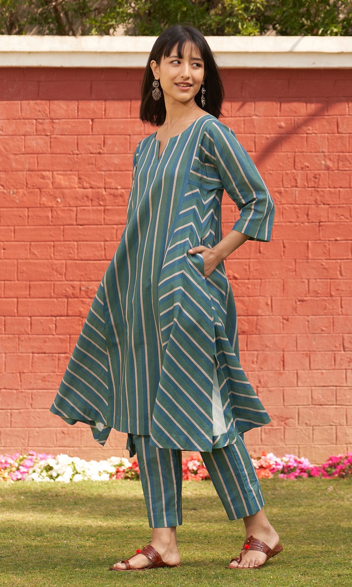 Iris Linen Green Stripe Choga With Pants  ( Set Of 2)