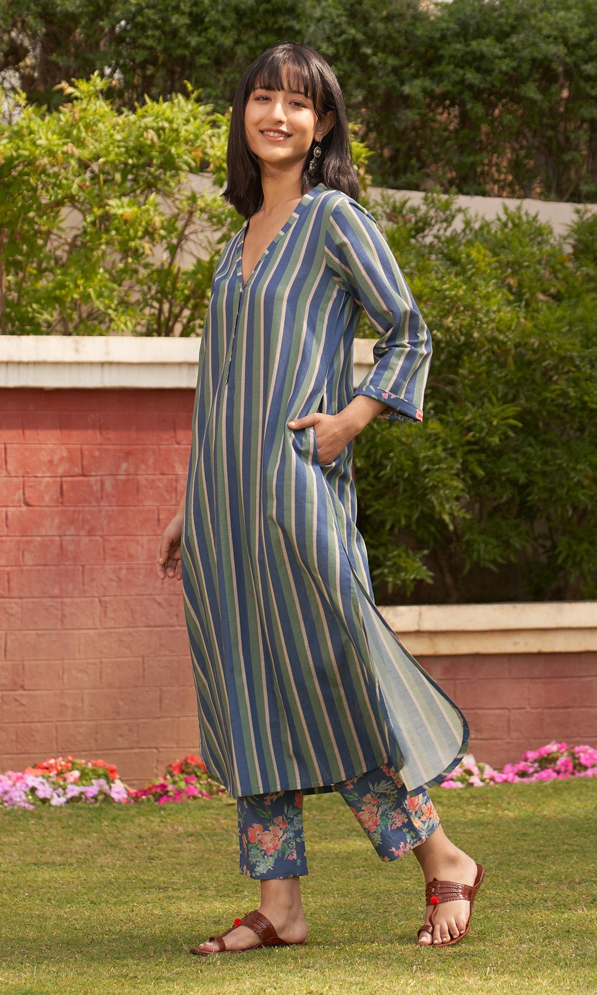 Iris Linen Blue Stripe Long Kurta With Pants ( Set Of 2)