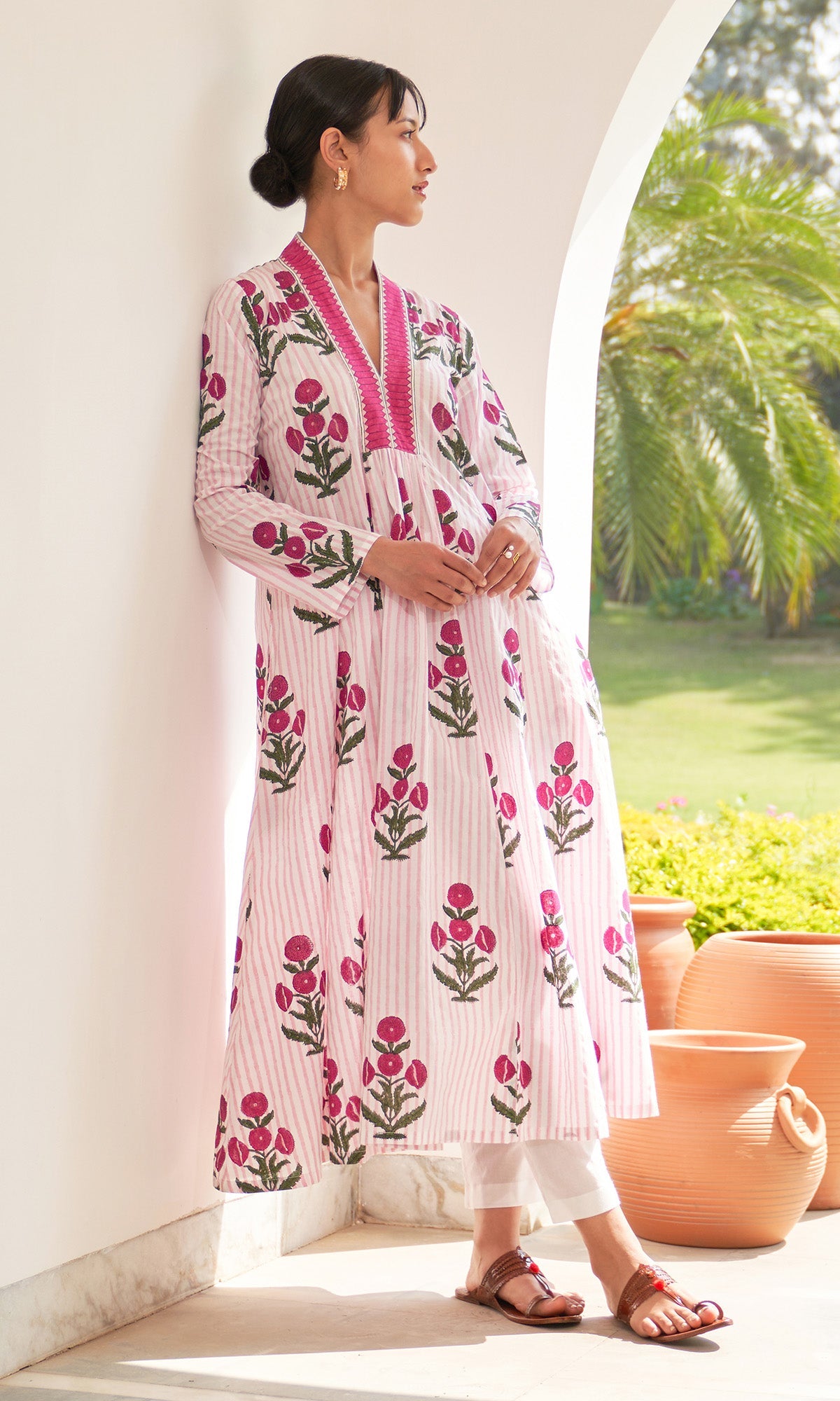 Iris Cotton Pink Stripe Boota V- Neck Kurta With Pants ( Set Of 2)