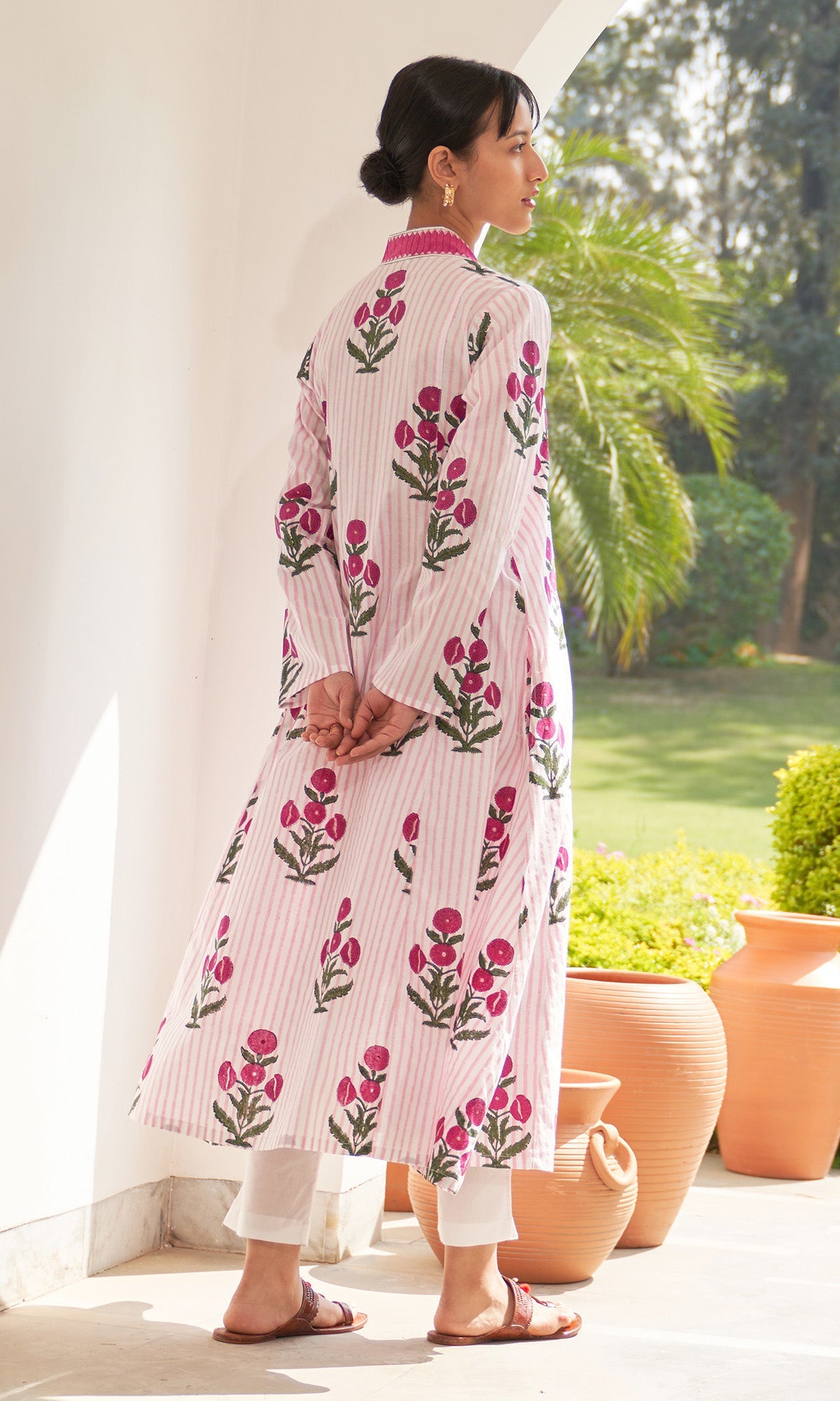 Iris Cotton Pink Stripe Boota V- Neck Kurta With Pants ( Set Of 2)
