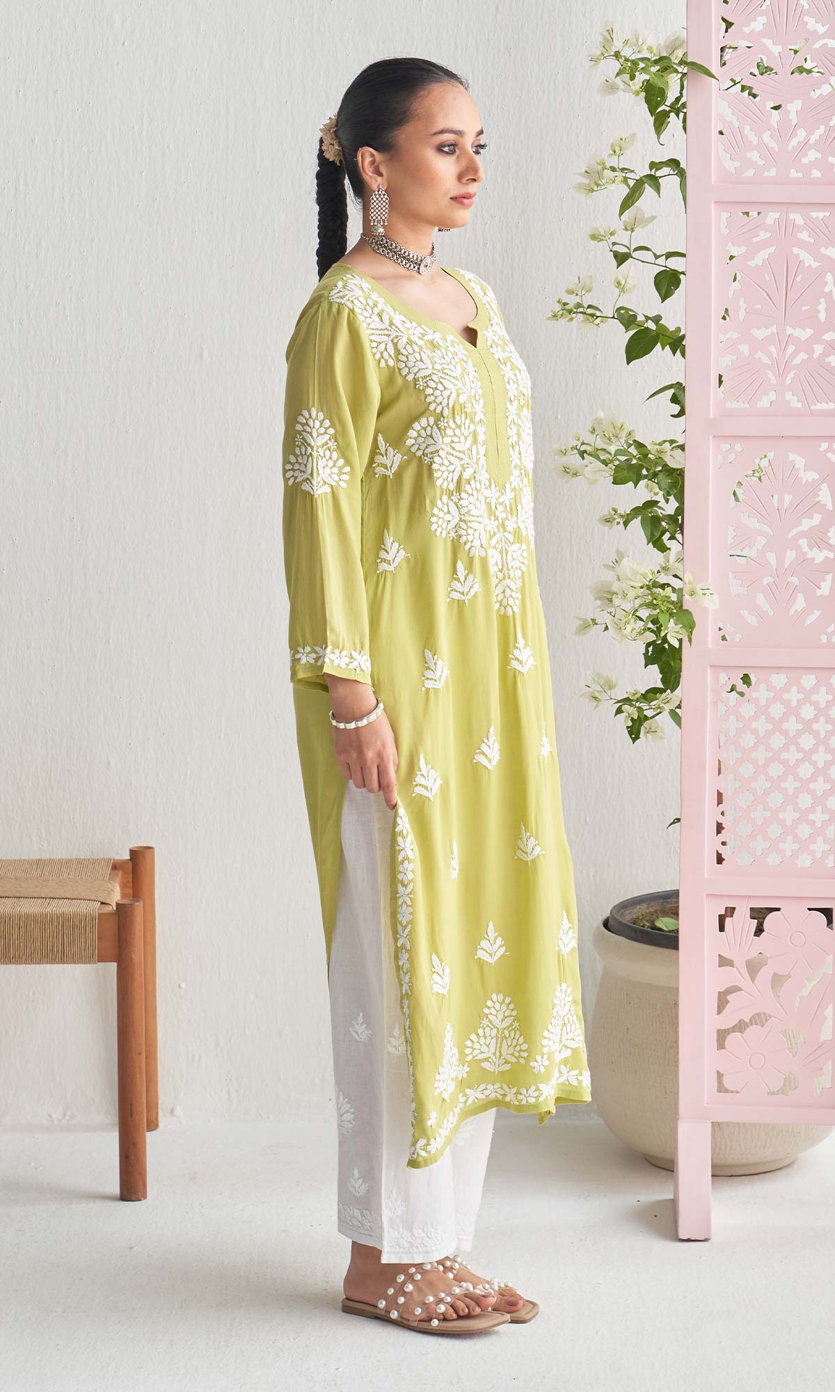 Handcrafted Chikankari Green Straight Kurta
