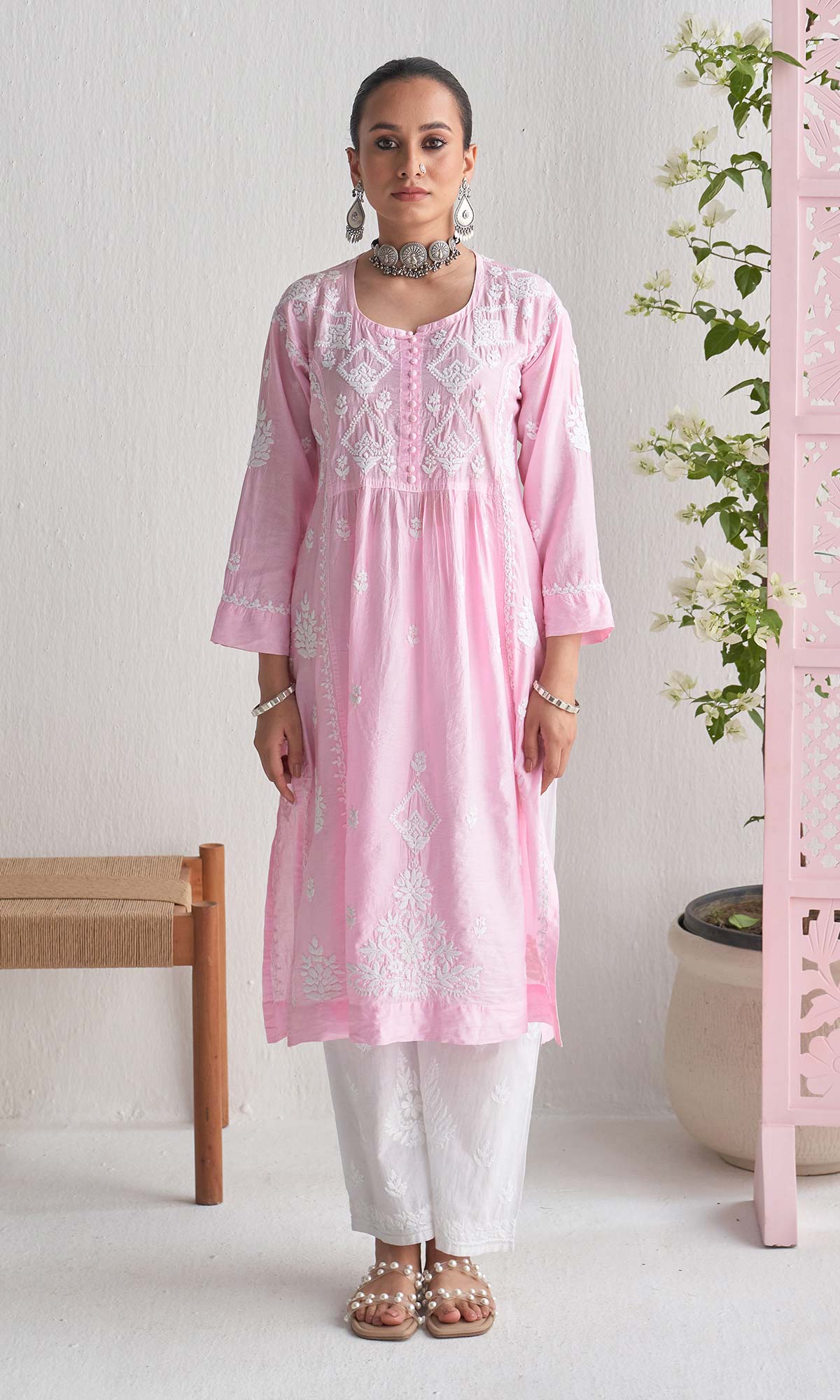 Handcrafted Chikankari Pink Straight Kurta