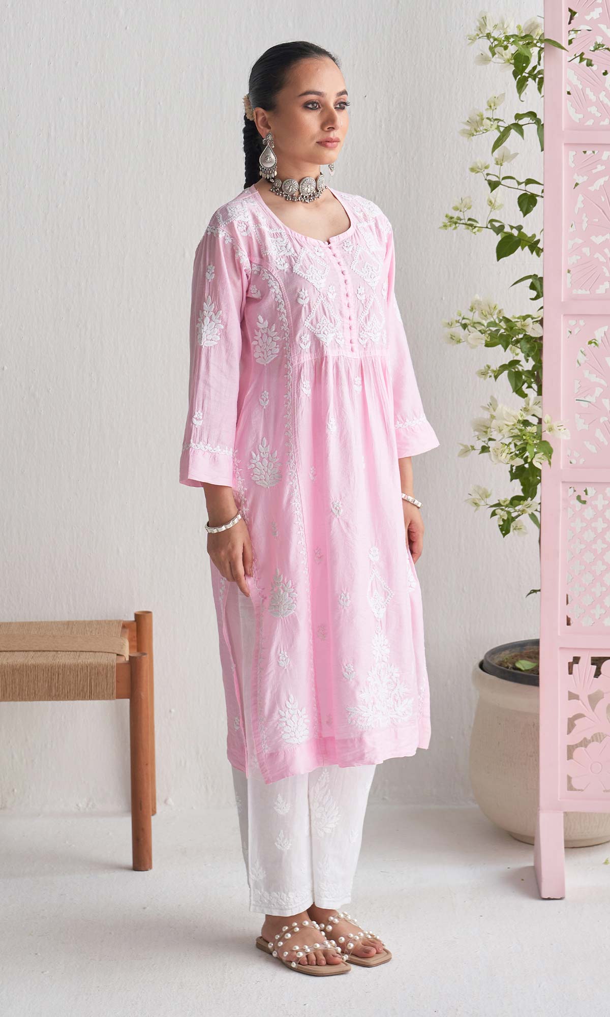 Handcrafted Chikankari Pink Straight Kurta
