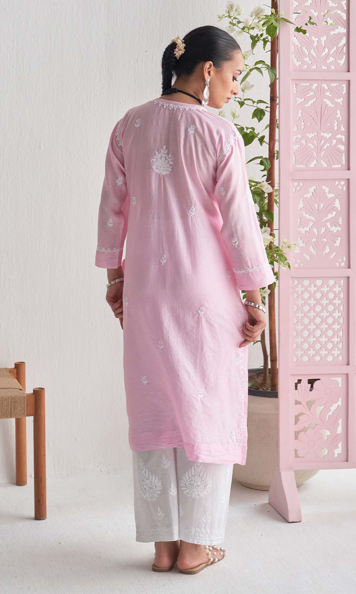Handcrafted Chikankari Pink Straight Kurta