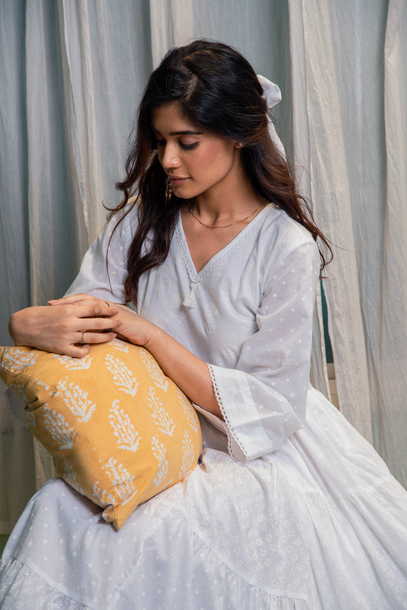 RIDHI SURI DAISY WHITE DRESS