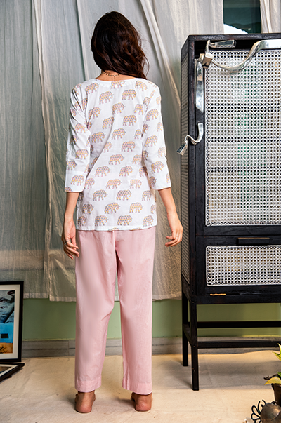 RIDHI SURI DAISY WHITE PINK ELEPHANT PRINTED  KURTA WITH SOLID PYJAMA-SET OF 2